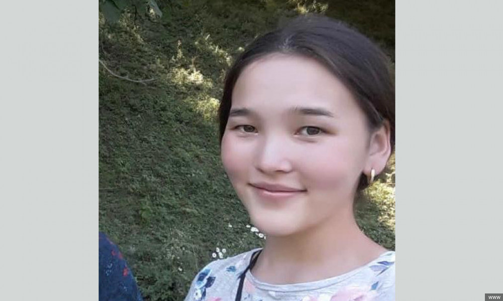Бишкекте 18 жаштагы Альбина Бапиева изделүүдө 