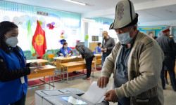 Теңир-Тоо жергесинде добуш берүү тынч өтүп, элдин катышуусу жогору болду