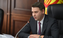 Республикалык штаб: жеке лабораторияларда жана медборборлордо ПЧР-тестирлөөнүн наркы төмөндөтүлөт