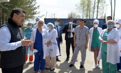 Бишкек жана Чүй облусундагы ооруканалардын коронавирус пандемиясынын үчүнчү толкунуна даярдыгы текшерилди 