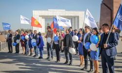 Бишкекская ТИК приняла решение снять с гонки партию НДПК 
