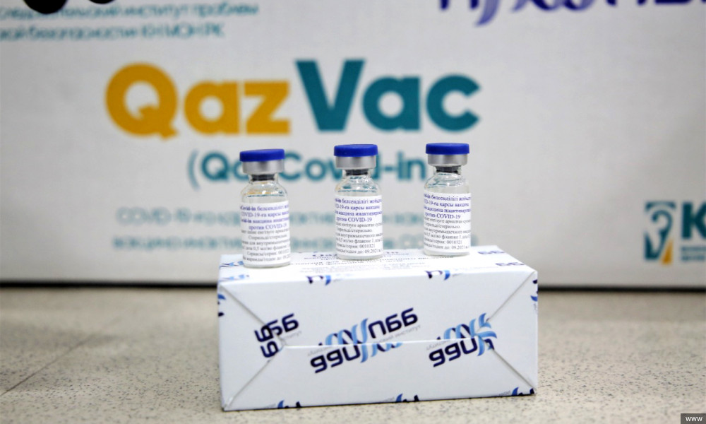 Казакстанда коронавируска каршы QazVac вакцинасы менен эмдөө башталды