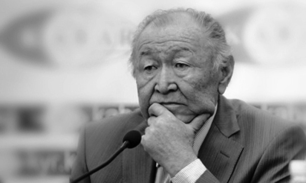 В Бишкеке состоялась конференция, посвященная 80-летию народного писателя Казата Акматова