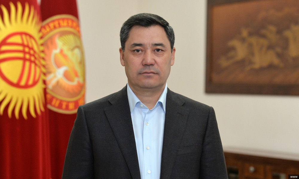 Садыр Жапаров: Элимдин уул-кыздарынын, айрыкча, 12 жашар кызымдын өлүмүнө кайгырып, ичимен кан өтүп турат!
