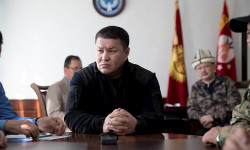 Депутаттар Баткен элине айлык акысынан жана өз каражаттарынан жардам беришет
