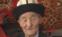Жителю села Тамга Тентимиш ата в этом году исполняется 95 лет