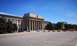 Орозо айт намазы Эски аянтта окулбайт