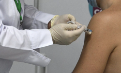 Сегодня последний день получения первой дозы вакцины от COVID в рамках первого этапа иммунизации