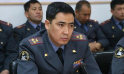 Самату Курманкулову вручили погоны генерал-майора милиции
