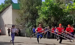 В честь 95-летия Пожарной службы МЧС прошли соревнования по пожарно-спасательным видам спорта