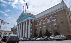 В Ленинском и Свердловском районах Бишкека новые акимы