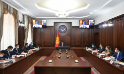 Улукбек Марипов: К 1 сентября все соцобъекты в Баткене должны быть достроены