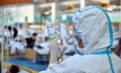 В Кыргызстане за сутки выявили еще 1 102 новых случая внебольничной пневмонии и COVID-19