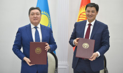 Улукбек Марипов встретился с Премьер-министром Республики Казахстан Аскаром Маминым