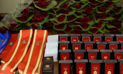 Ряд кыргызстанцев отмечены госнаградами за достижения в профессиональной деятельности