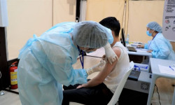 В стране продолжается массовая вакцинация населения