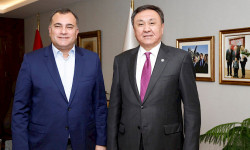 Кубанычбек Өмүралиев Анкаранын Чаңкая муниципалитетинин башчысы Алпер Ташделен менен жолугушту