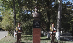 Калыйнур Үсөнбековдун 100 жылдыгы белгиленди