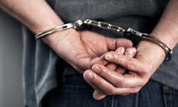 В Бишкеке задержаны двое мужчин, занимавшихся сбытом синтетических наркотиков