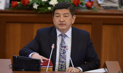 Акылбек Жапаров назначен председателем кабмина – руководителем администрации президента