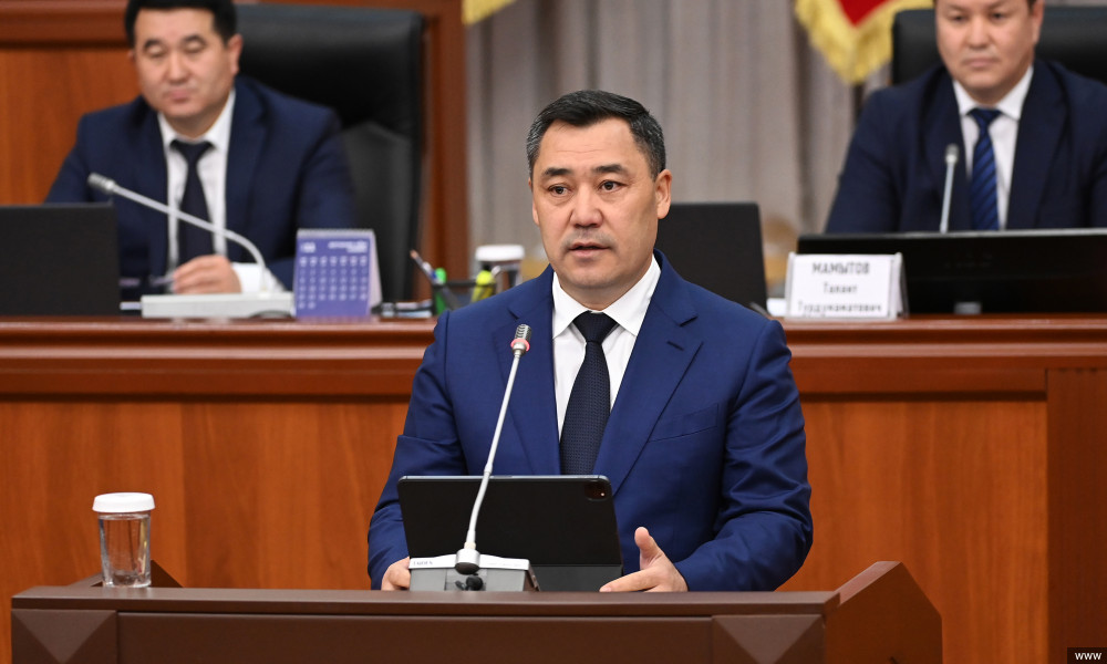 Садыр Жапаров жаңы Министрлер Кабинетинин мүчөлөрүнүн ант берүүсүндө сөз сүйлөдү