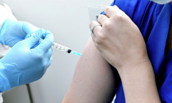 За прошедшие сутки в Кыргызстане вакцинацию прошли 11 тыс. 970 человек