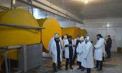 Акылбек Жапаров посетил ряд промышленных и производственных объектов Таласской области