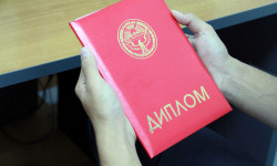 Как чиновники покупают высшее образование