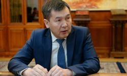 Эрбол Султанбаев Идрис Кадыркуловдун Украинага элчи кызматына дайындалышы боюнча комментарий берди 