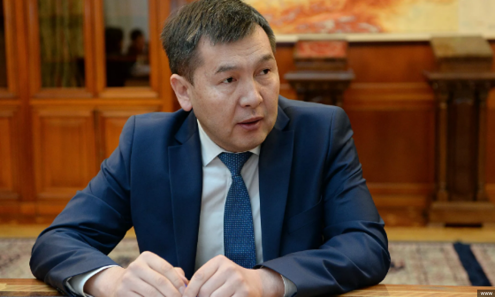 Эрбол Султанбаев Идрис Кадыркуловдун Украинага элчи кызматына дайындалышы боюнча комментарий берди 