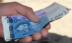С января 2022 года пособие сиротам повышено на 200%