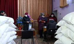 В целях поддержки и оказания гумпомощи социально уязвимым слоям населения выдают по 25 кг муки