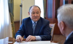 Мэр Бишкека хочет усилить полномочия акимов