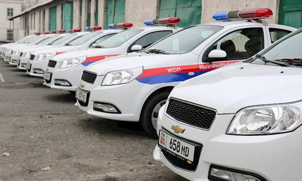 УОБДД Джалал-Абада переданы 10 новых служебных автомобилей