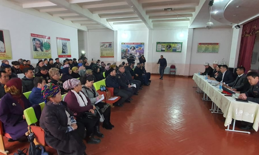 В Оше проводят разъяснительную работу с населением по вопросу ограничения расходов на тои и похороны
