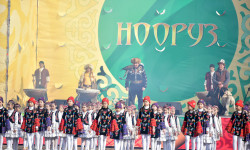 Празднования Нооруза прошли и на Центральной площади «Ала-Тоо» в Бишкеке