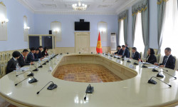 Председатель Кабмина и вице-президент АБР обсудили вопросы двустороннего сотрудничества