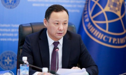 Руслан Казакбаев освобожден от должности министра иностранных дел