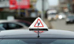 В Кыргызстане закрыты 18 не отвечающих требованиям автошкол