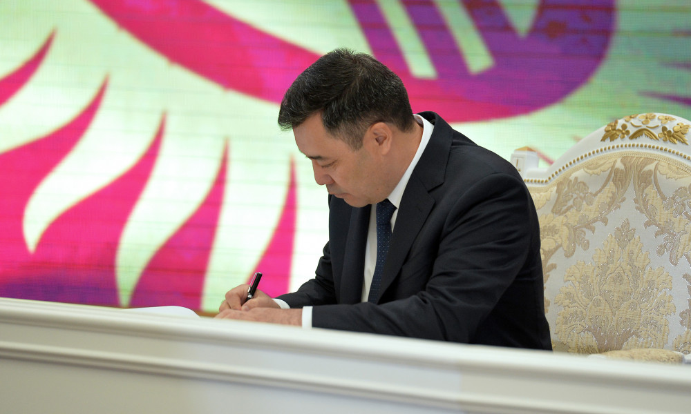 Калктын аялуу катмарларынын айрым категорияларына жөлөкпулдун өлчөмү көбөйтүлдү