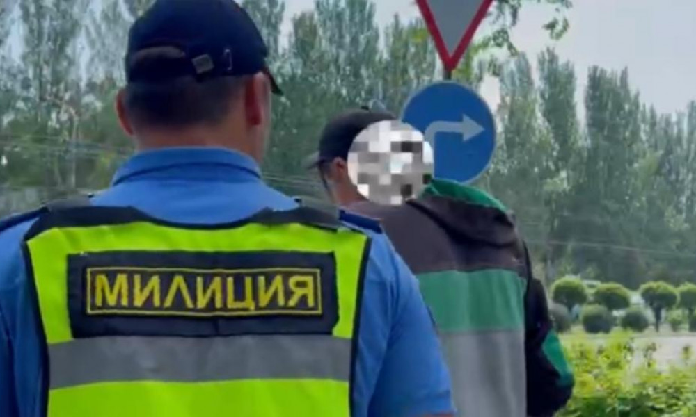 В Бишкеке провели рейд «Бродяга» среди беспризорных
