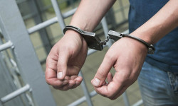 ГКНБ: В Джалал-Абаде член ОПГ вывез мужчину в поле и требовал деньги
