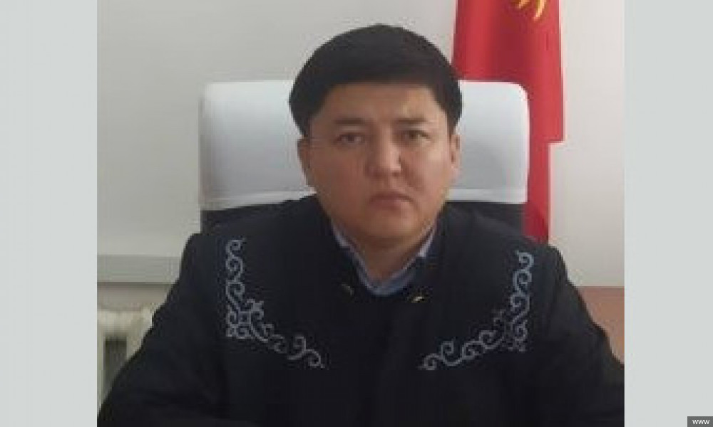 Арзиев жергиликтүү сотунун судьясынын кызмат ордунан убактылуу четтетилди