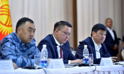 Члены Кабмина проводят встречи с жителями регионов