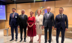 Адылбек Касымалиев: Өлкөнү өнүктүрүүдөгү басым «жашыл» өнүгүүгө, инновациялык, санариптик жана креативдүү экономикага жасалат