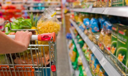 Кыргызстан продлит запрет на вывоз ряда продуктов до конца года