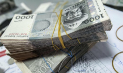С августа бюджетникам повысят зарплату
