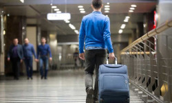 Как проверить наличие временного ограничения на выезд?