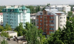Азиздер жана дүлөйлөр коомуна батирлер кандай бөлүштүрүлгөн?