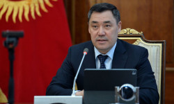 Президент обратился к госслужащим после увеличения зарплаты